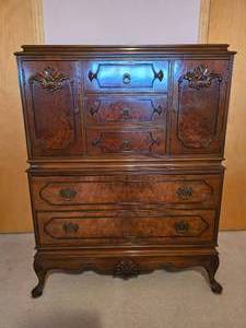 lot 33 image: Breathtaking Antique Carved Burlwood Dresser