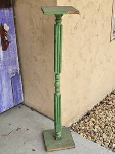 lot 759 image: Rustic Bright  Green Wood Plant Stand