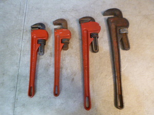 lot 65 image: 4 Pipe Wrenches