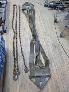 lot 71 image: Towing Equipment