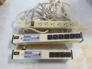 lot 14 image: 3 Power Strips