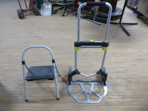 lot 30 image: Dolly and Step Stool