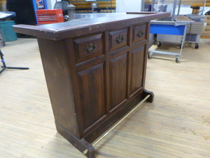 lot 46 image: Small Wooden Bar