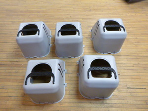 lot 134 image: 5 Little Giant Single Open Nesting Boxes with Perch