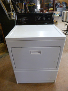lot 142 image: Kenmore 90 Series LP Gas Dryer