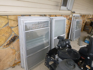 lot 143 image: 16 Aluminum Windows