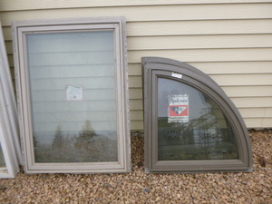 lot 146 image: Vinyl Windows