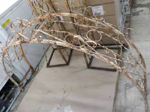 lot 1 image: 3 pc Arbor Vintage Looking as found...
