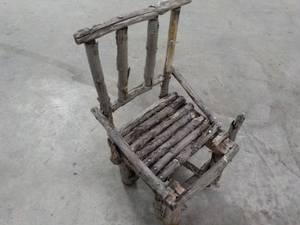 lot 2 image: Garden Rustic Chair- 18 x 13 x 13...