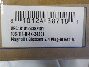 lot 18 image: HomeworX 4 ct Magnolia Blossom Plug...