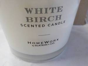lot 21 image: HomeworX White Birch 3 Wick Scented...