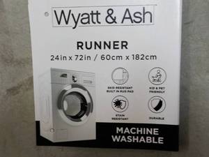 lot 27 image: Wyatt and Ash Machine Washable 24 x...