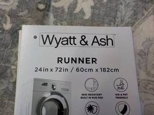 lot 37 image: Wyatt and Ash Machine Washable 24 x...