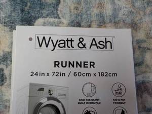 lot 43 image: Wyatt and Ash Machine Washable 24 x...