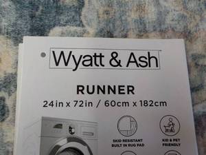 lot 44 image: Wyatt and Ash Machine Washable 24 x...