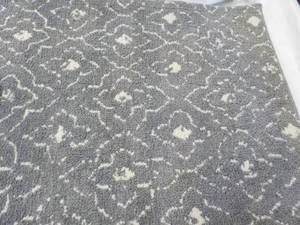 lot 52 image: CreamGrey Runner 23 x 84...