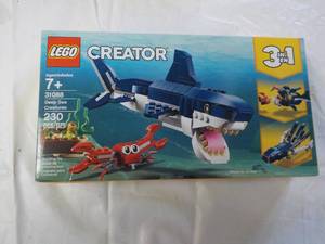 lot 68 image: LEGO Creator...