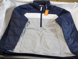 lot 122 image: Cutter and Buck size Large NavyGre...