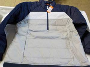 lot 129 image: Cutter and Buck size XXLarge NavyW...