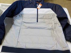 lot 130 image: Cutter and Buck size XXLarge NavyW...
