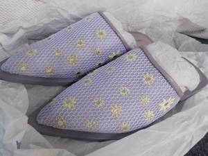 lot 142 image: Free People size 8 shoes...