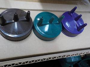 lot 165 image: Traex 3 set Squeeze Dispenser Caps ...
