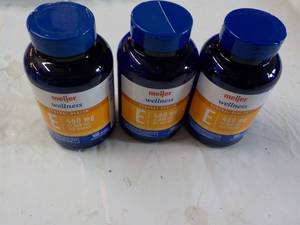 lot 172 image: 3 ct 100 Soft Gels Meijer E 450 mg...