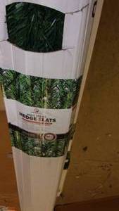 lot 113 image: hedge slates for chaiin link fence ...