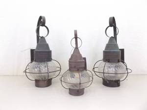 lot 10 image: Vintage Iron Wall Mounted House Lamps