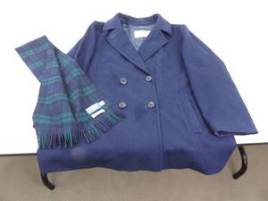 lot 18 image: Vintage Pendleton Wool Coat and Scarf