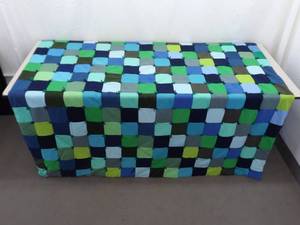 lot 22 image: Vintage Handmade Green and Blue Patchwork Quilt