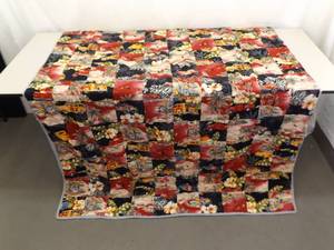 lot 27 image: Vintage Handmade Beach Cruiser Themed Patchwork Quilt