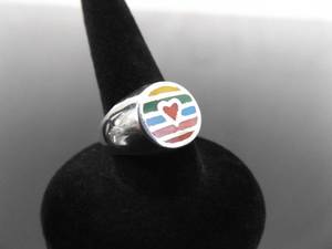 lot 63 image: .925 Sterling Silver Primary Color Heart Ring Size 5.5