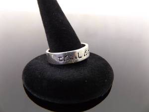 lot 70 image: .925 Sterling Silver Hebrew Remember Me Band Ring Size 9