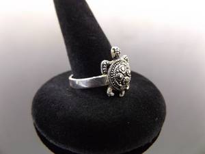lot 69 image: .925 Sterling Silver Art Nouveau Turtle Ring Size 9