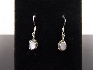 lot 75 image: .925 Sterling Silver Inlayed Mother of Pearl Dangle Hook Earrings