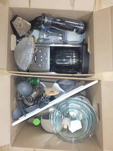 lot 100P image: Kitchen Appliance and Tools Collection