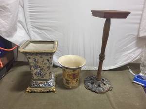 lot 117 image: Collection of 2 Vintage Porcelain Vases and Wooden Plant Stand