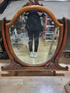 lot 137 image: Large Antique Wall Mirror with Ornate Wood Frame
