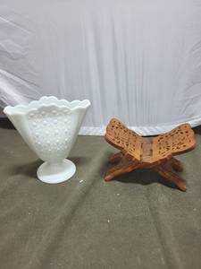 lot 153 image: White Milk Glass Vase and Ornate Wooden Book Stand