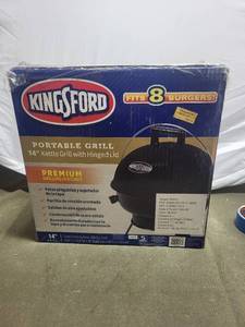 lot 158 image: Kingsford 14 Portable Kettle Grill with Hinged Lid