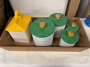lot 91 image: Set of 4 Vintage Sapota Taiwan Canisters and Novelty Ceramic Cookie Jar