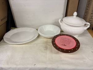 lot 135 image: Assorted Ceramic Dinnerware Set with Tureen and Cake Plate