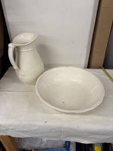 lot 169 image: Antique White Porcelain Pitcher and Wash Bowl Set