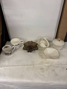 lot 194 image: Collection of Vintage Mugs, Glass Bowl, and Porcelain Dish