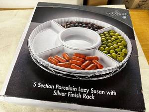 lot 187 image: 5 Section Porcelain Lazy Susan with Silver Finish Rack