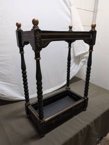 lot 5 image: Vintage Wooden Umbrella Stand