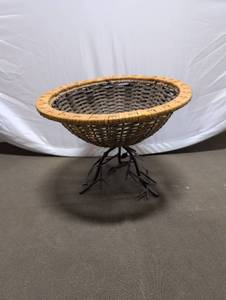 lot 40 image: Woven Basket with Metal Branch Stand