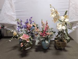 lot 46 image: Elegant Artificial Floral Arrangements Set