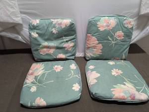 lot 48 image: Reversible Floral Chair Cushions Set